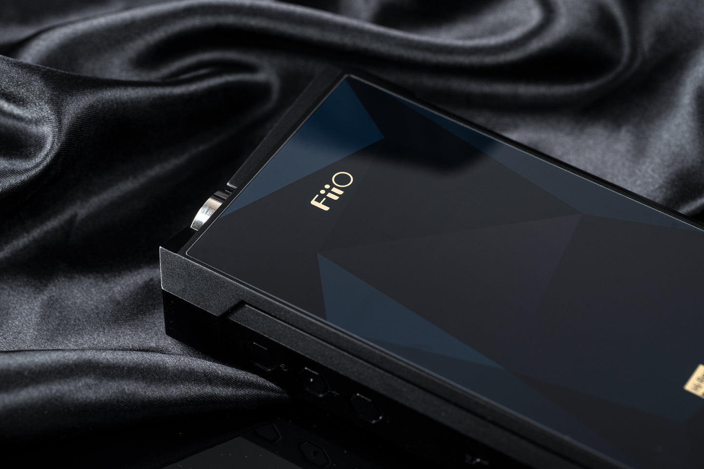 FiiO M17 Flagship Portable High-Resolution Digital Audio Player